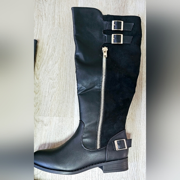 Size 6 Tayler Knee-High Buckle Boots - Picture 3 of 7